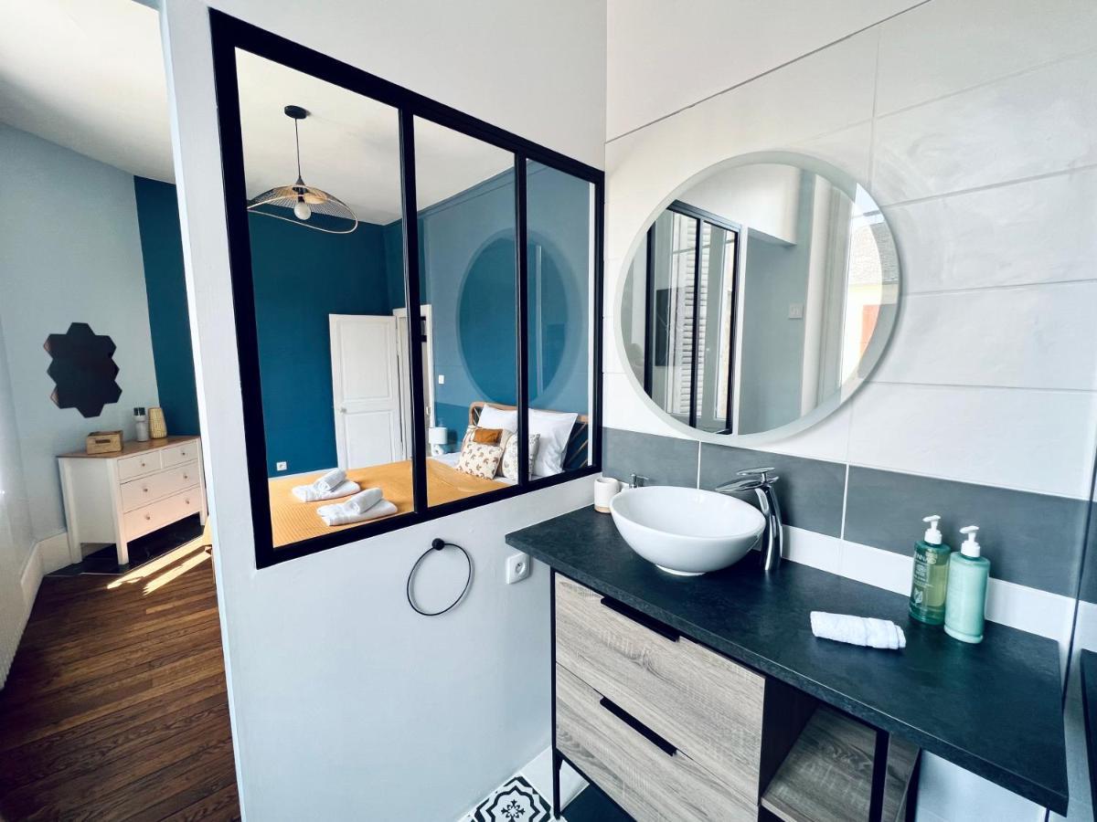 Le General: Prestigious Apartment with Billiards and Private Parking Nevers Exterior photo